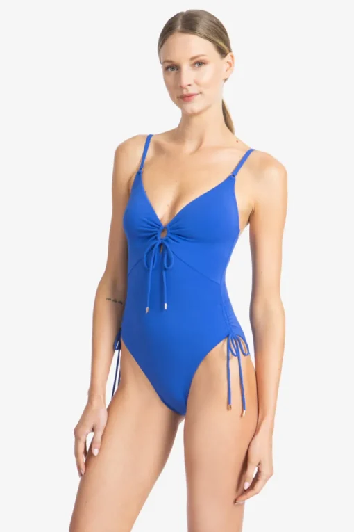 Aubrey One Piece Key Hole